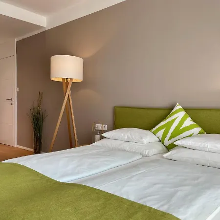 Gaestehaus Gallob Apartamento *