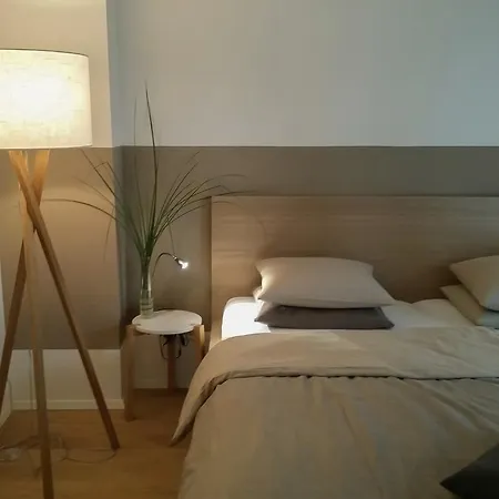 דירה Gaestehaus Gallob *